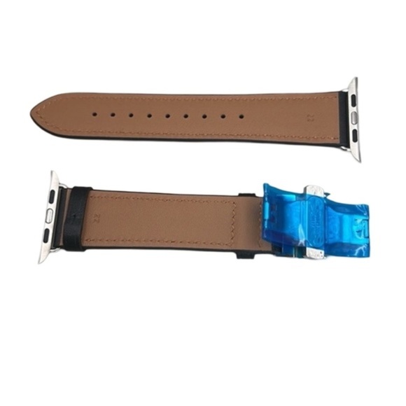 The Perfect Fit:Vintage Leather Band for Apple Watch Series 8/7/6/Ultra/5/4/3/SE - Picture 2 of 5